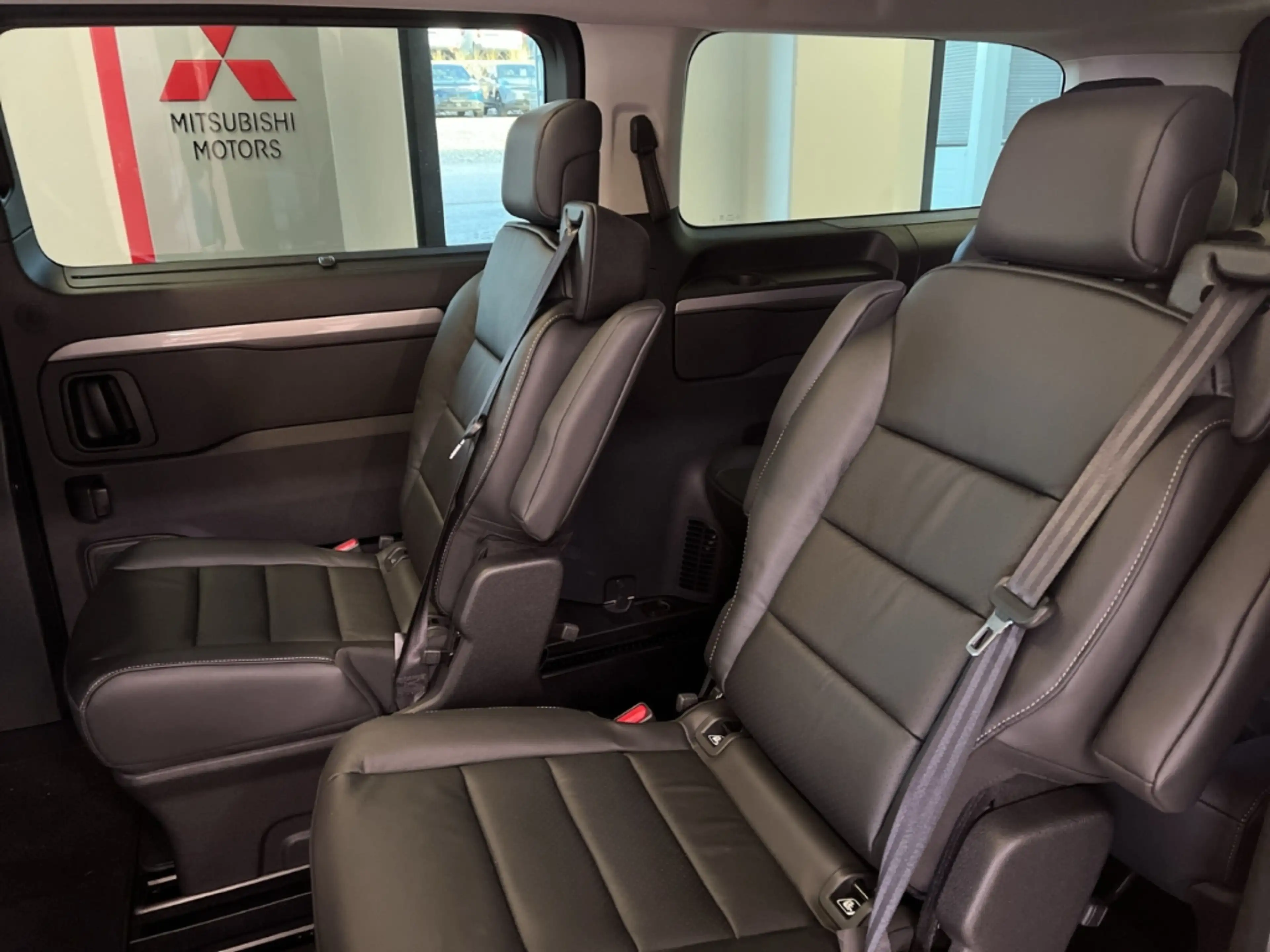 Opel Zafira Life GS 2.2 BlueHDI XL EAT8 Drehstühle AHK PANO KAM — photo 14