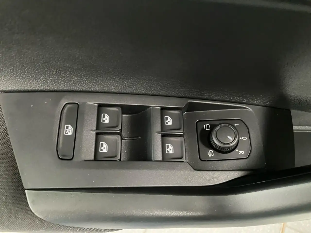 Volkswagen Polo 1.0 EVO Edition Plus 21