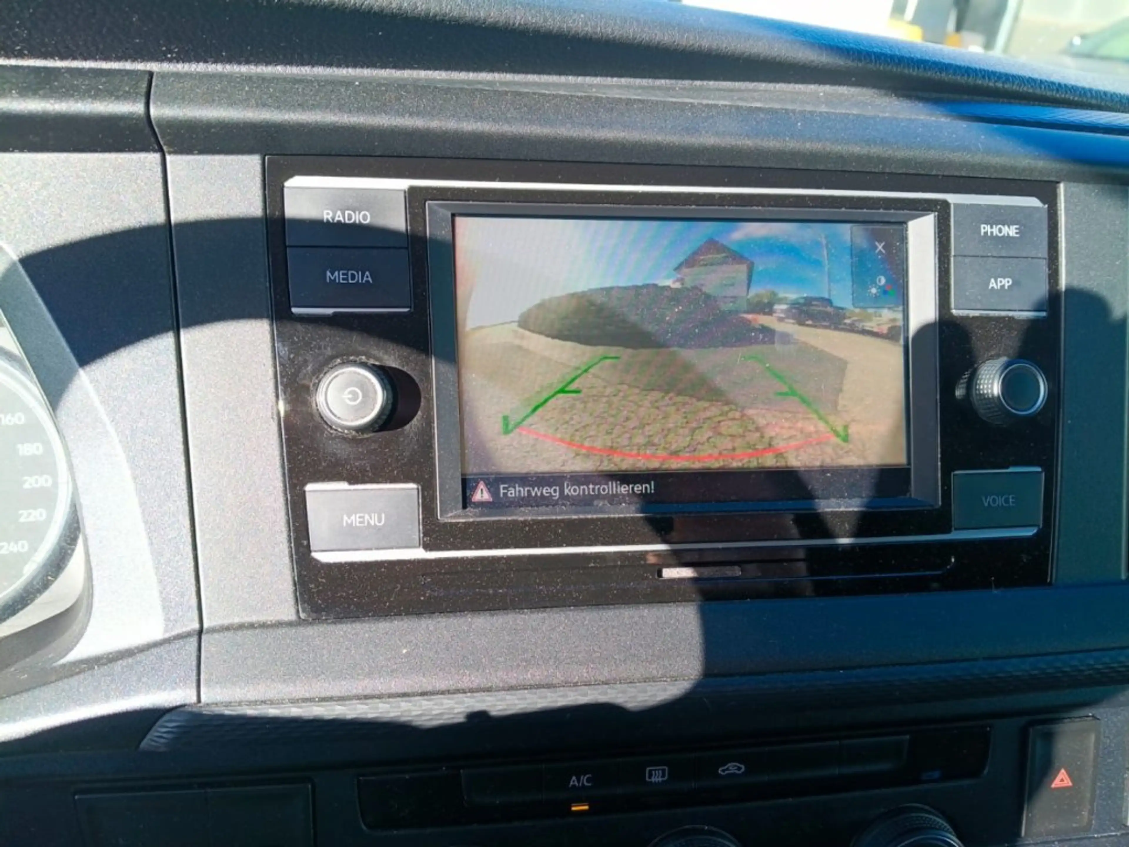 Volkswagen Transporter T6 2,0 ENTRY TDI mit Servicehistorie — photo 14
