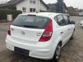 Hyundai i30 FIFA WM Edition*NEU*TÜV*1.4* Weiß - thumbnail 9
