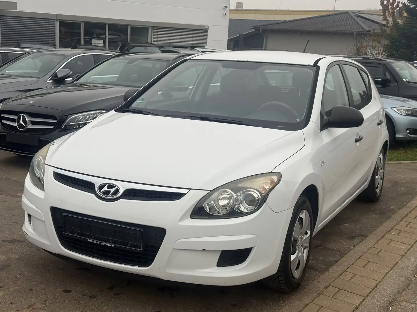 Hyundai i30 FIFA WM Edition*NEU*TÜV*1.4* Weiß - 1