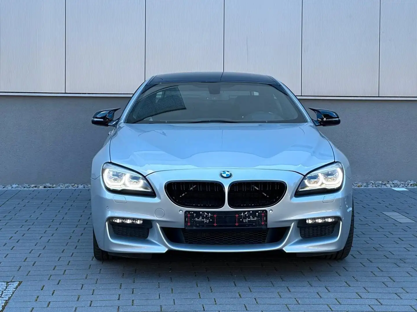 BMW 640 Srebrny - 2