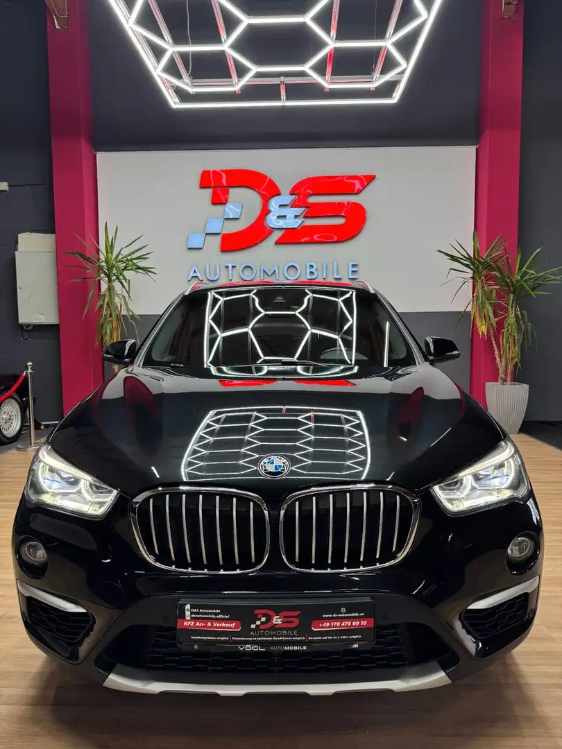 BMW X1 xDrive 25 d xLine/Navi/SHZ/LED/AHK Schwarz - 2