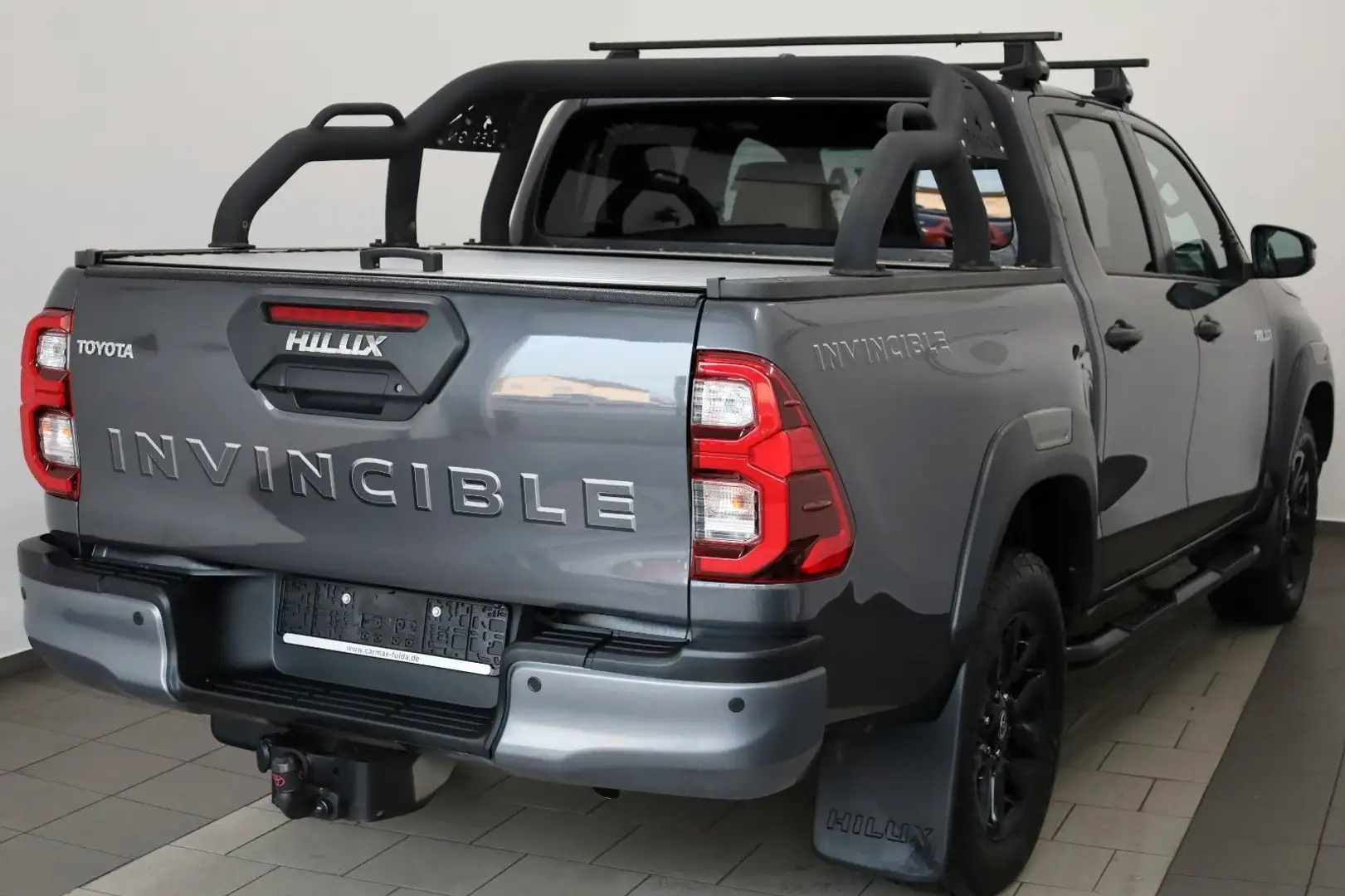 Toyota Hilux Double Cab Invincible,ACC, Navi,Rollo, AHK Gris - 2