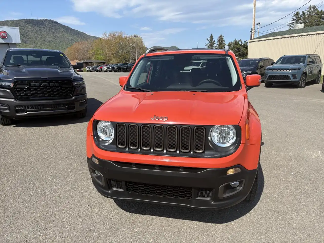 Jeep Renegade снимка Jeep Renegade