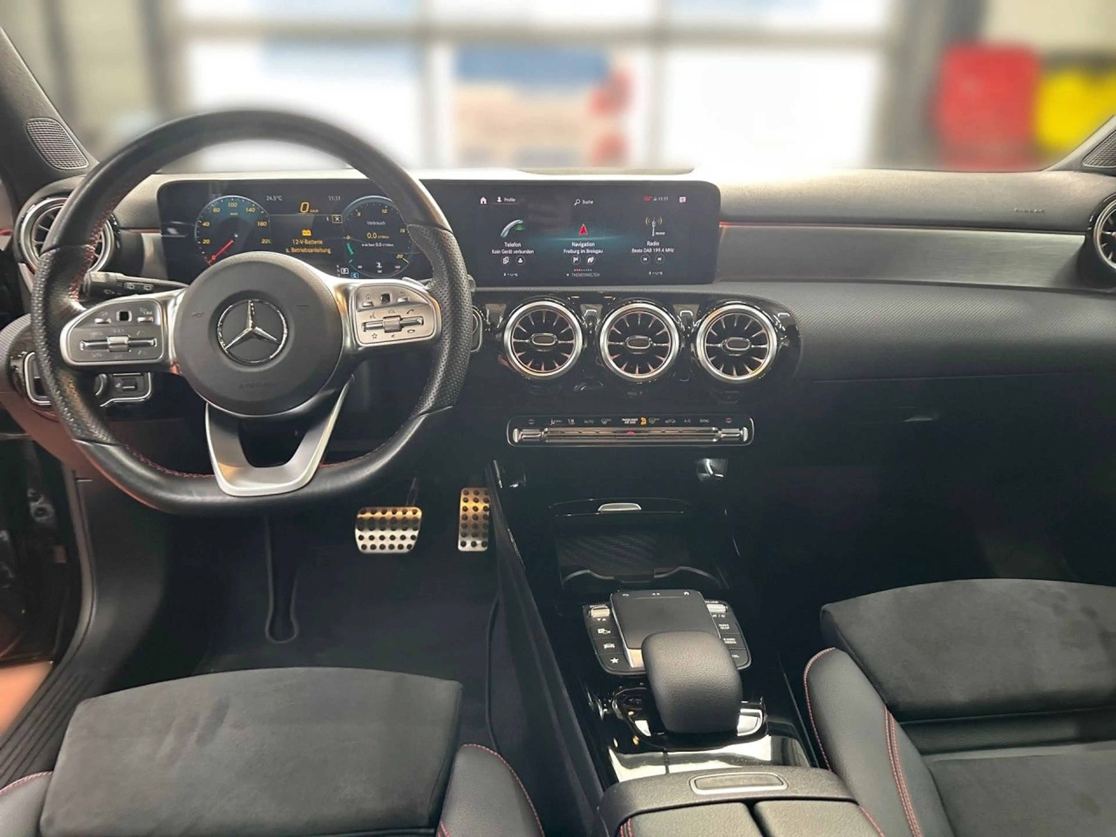 Mercedes-Benz A 250 4M AMG Multibeam Night Keyl-GO Kamera PTS — photo 11