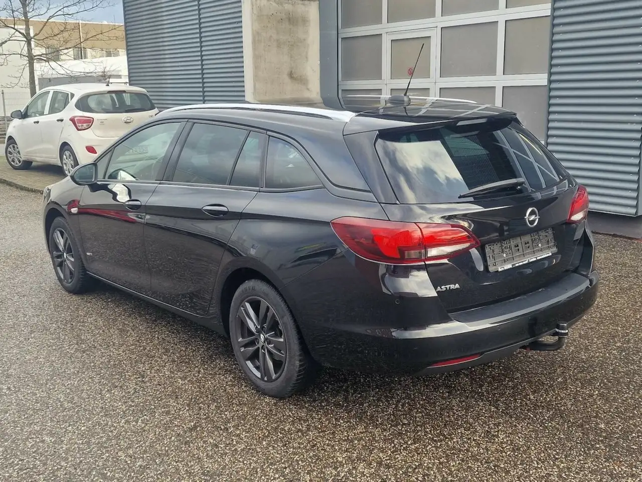 Opel Astra 1.2 Sports Tourer Klimaauto NAVI AHK LED, миниатюра 4