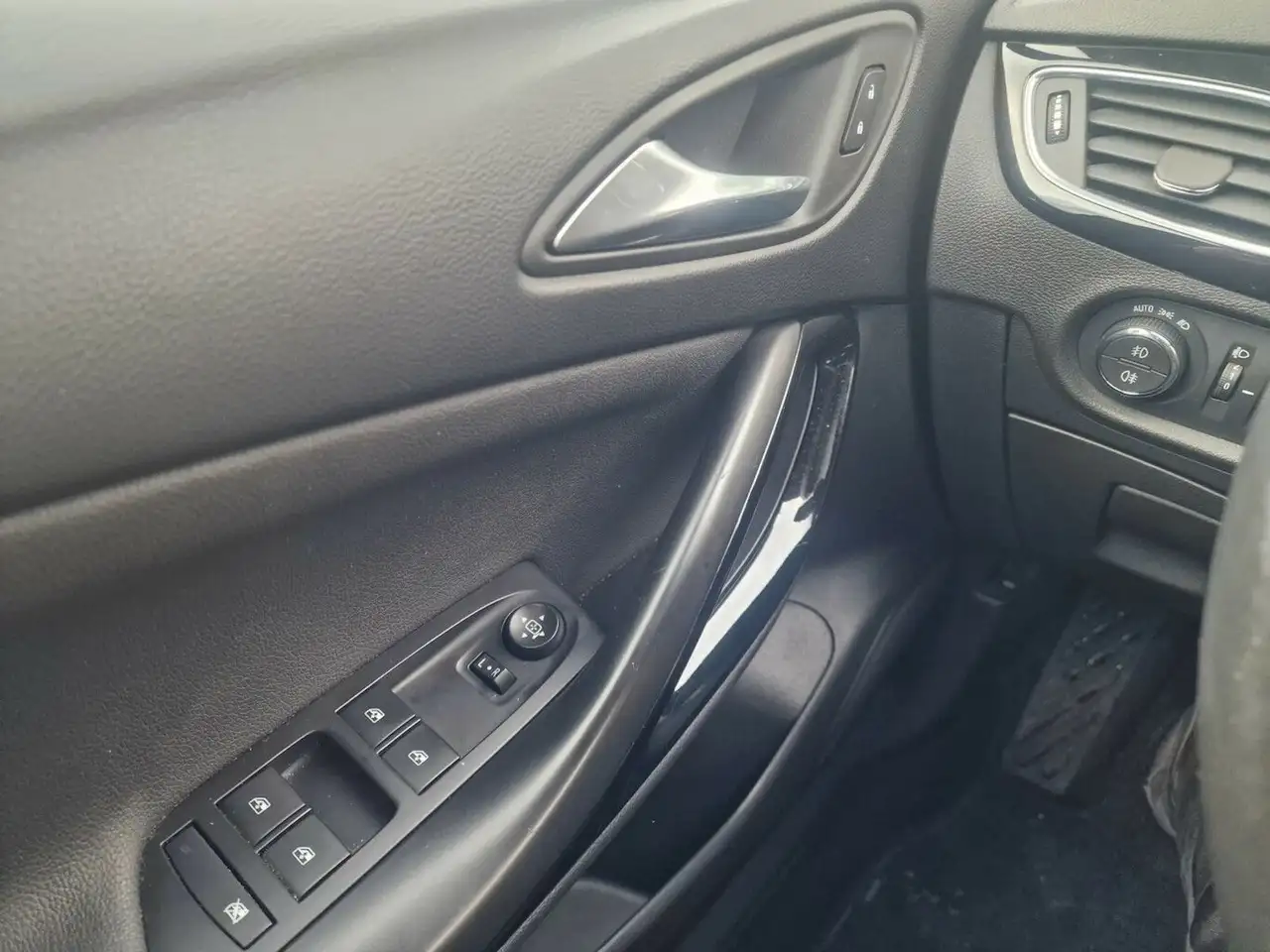 Opel Astra 1.2 Sports Tourer Klimaauto NAVI AHK LED, миниатюра 17