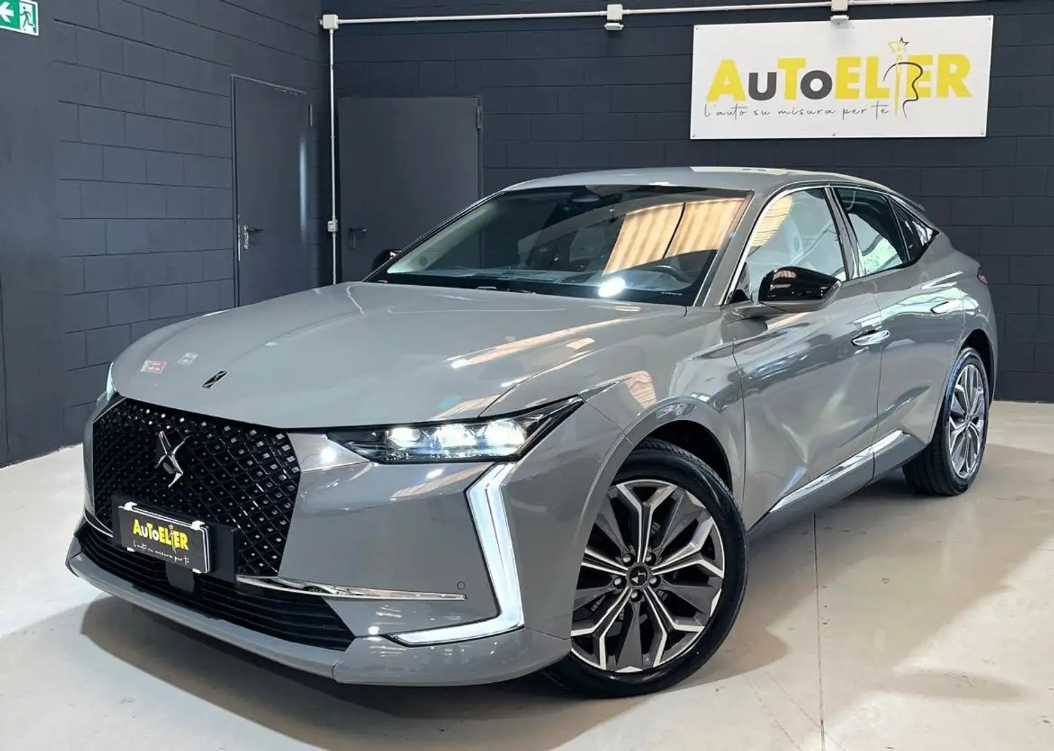 DS Automobiles DS 4 DS4 1.5 bluehdi Trocadero 130cv auto Grigio - 1