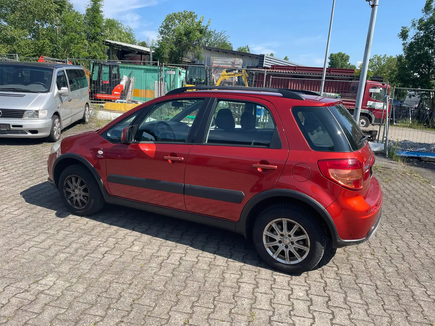 Suzuki SX4 1.6 VVT 4x4,Allrad,1 Hand,Tüv 10.2026,Euro 5. Braun - 2