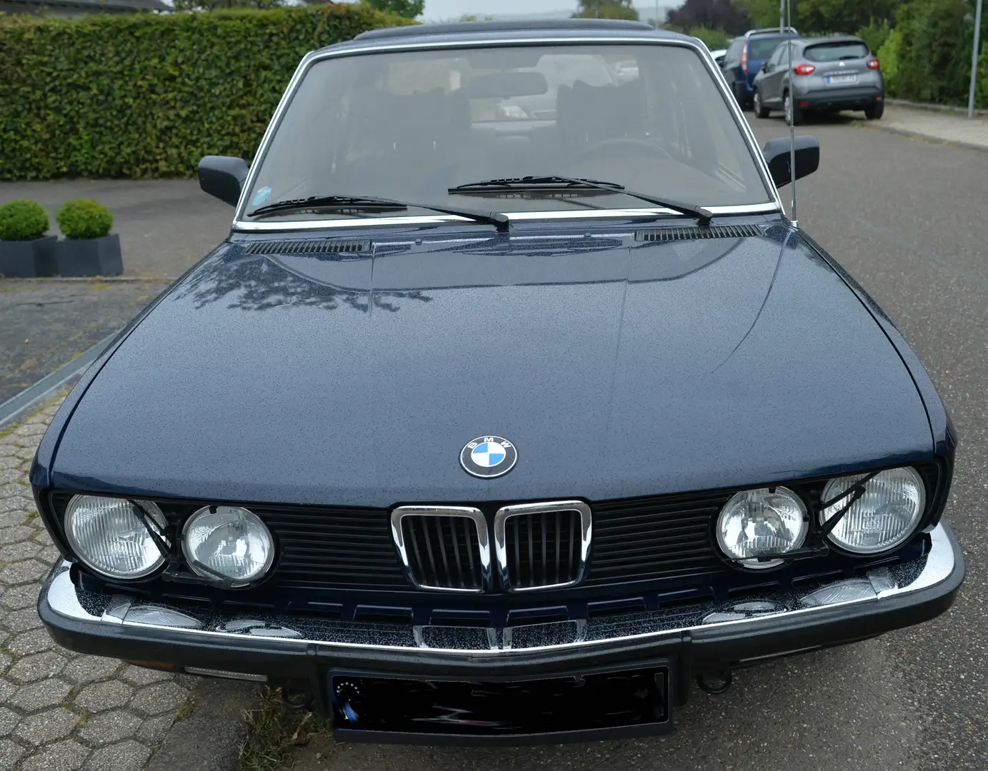 BMW 528 528i Blau - 2