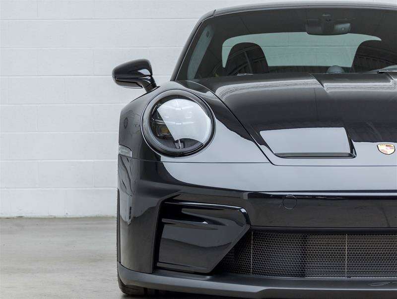 2026 Porsche 911 GT3 Coupe with Touring Package — снимка 1
