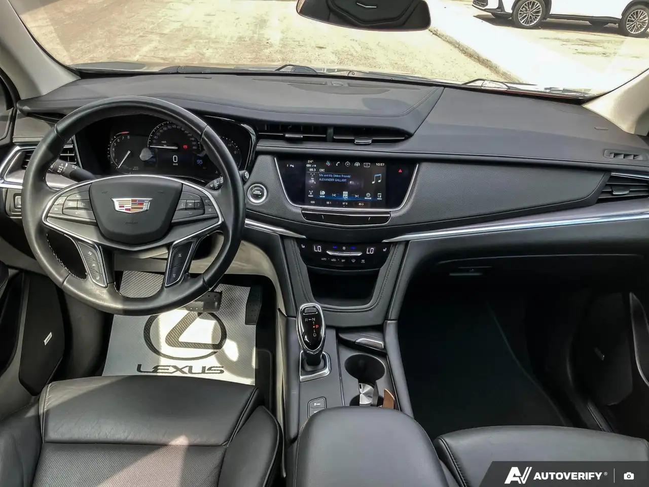 Cadillac XT5 снимка Cadillac XT5