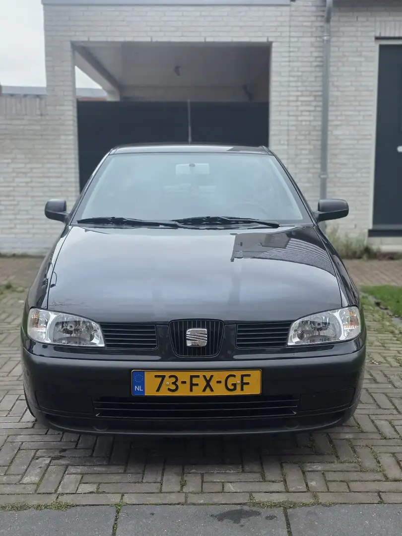 SEAT Ibiza 1.4 Stella Чорний - 2