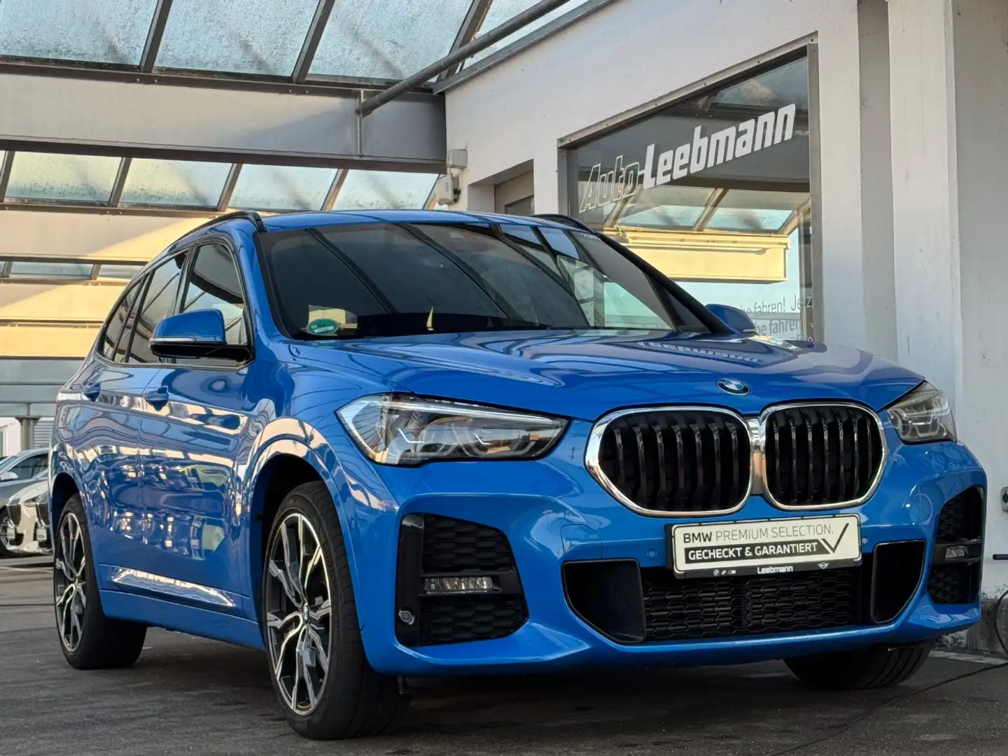BMW X1 xDrive25d M-Sport AHK/19-Zoll 2 JAHRE GARANTIE Blau - 2