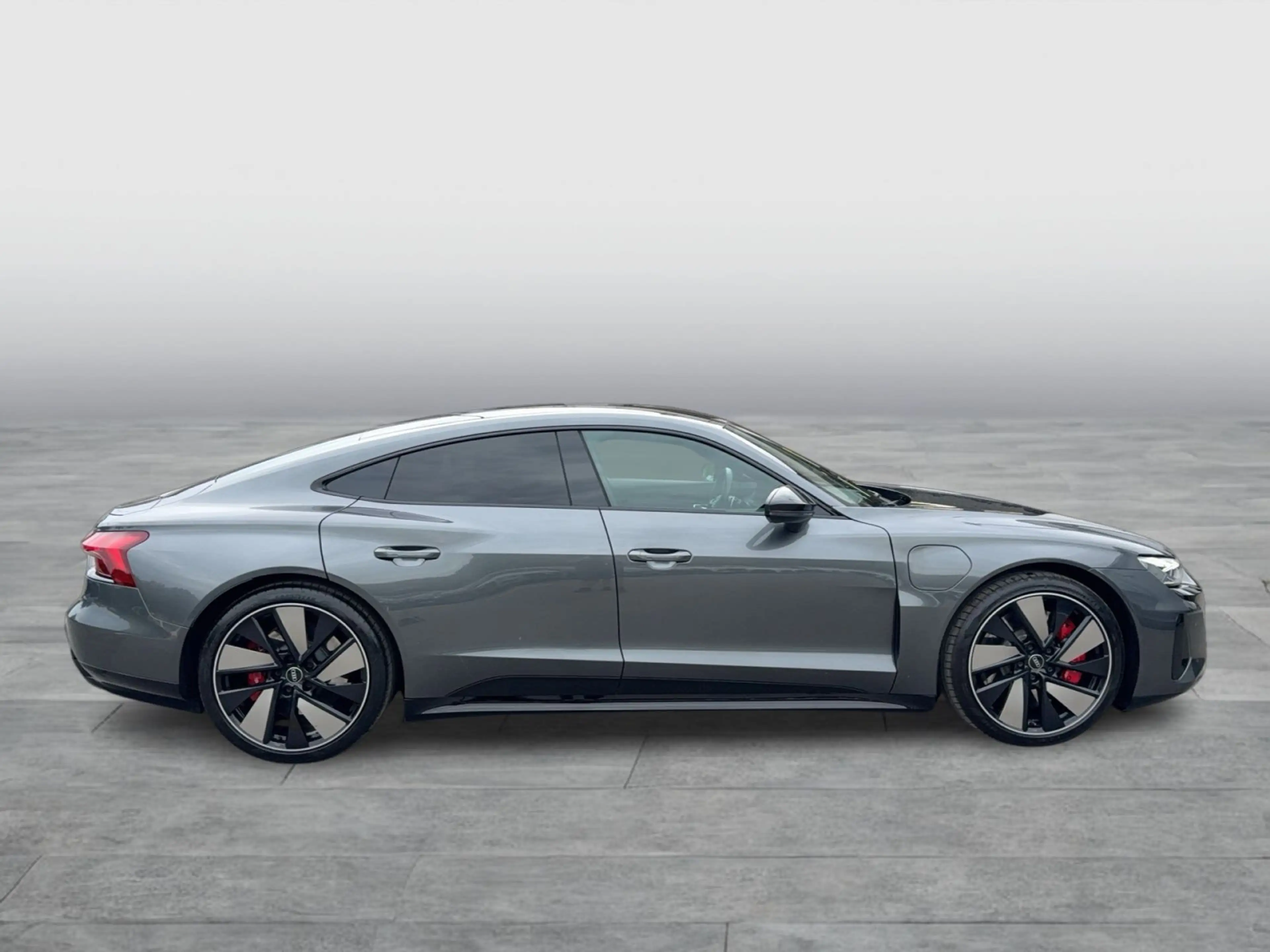 Audi RS e-tron GT quattro MATRIX KAM LUFT PANO SHZ — photo 7