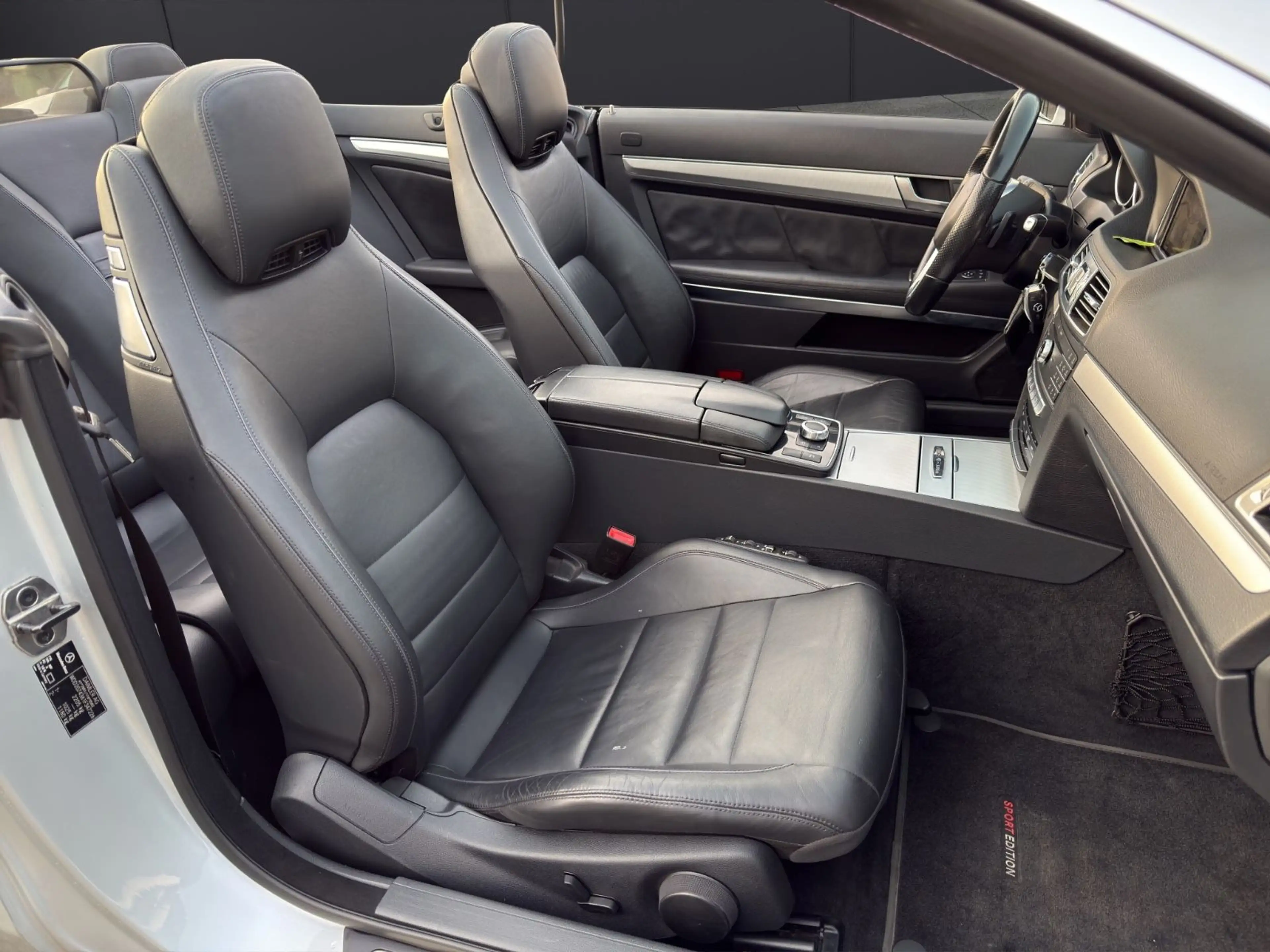Mercedes-Benz E 250 Cabrio AMG Line LED-NAVI-LEDER-AIR-PDC-ALU — photo 15