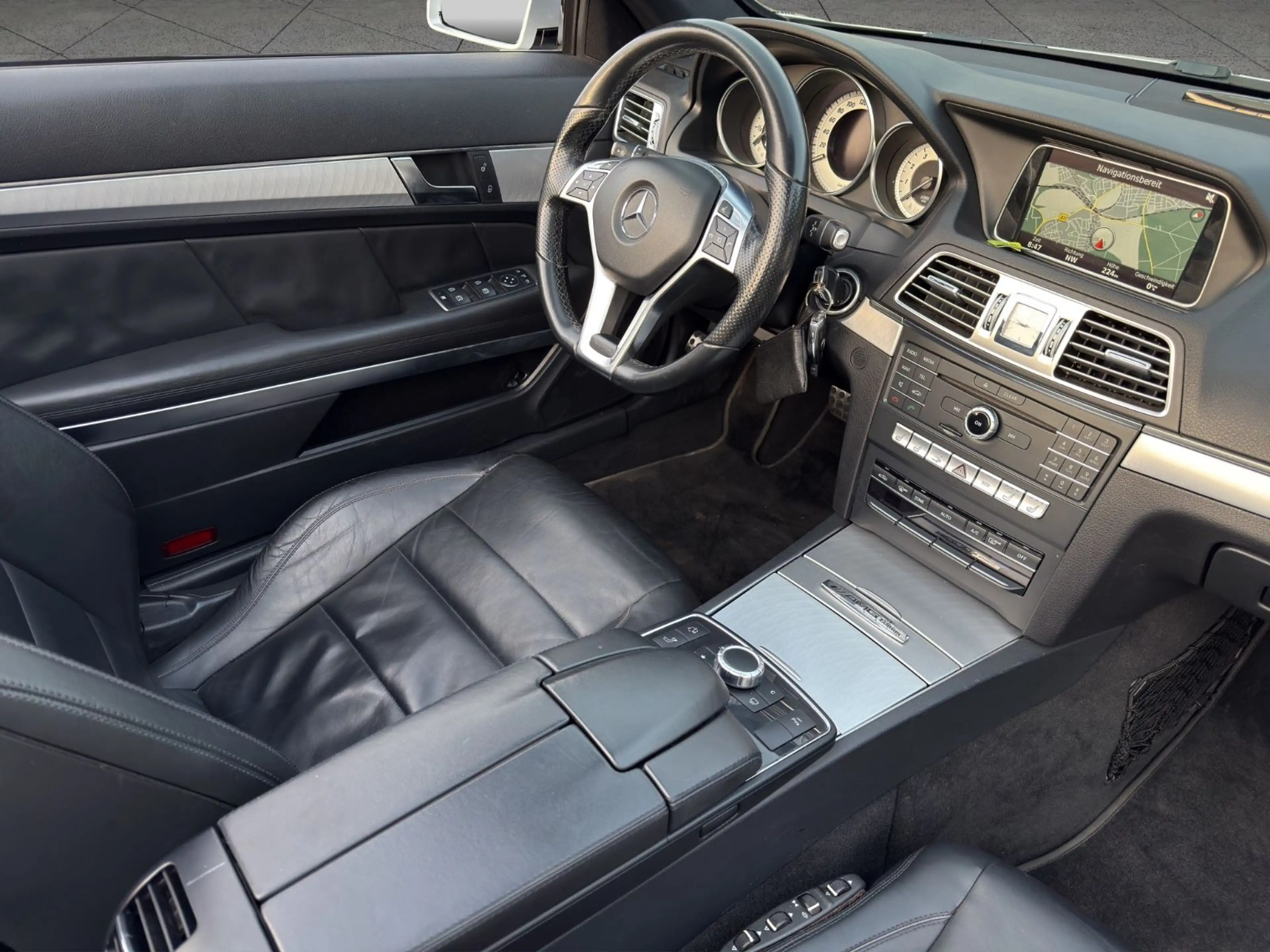 Mercedes-Benz E 250 Cabrio AMG Line LED-NAVI-LEDER-AIR-PDC-ALU — photo 13