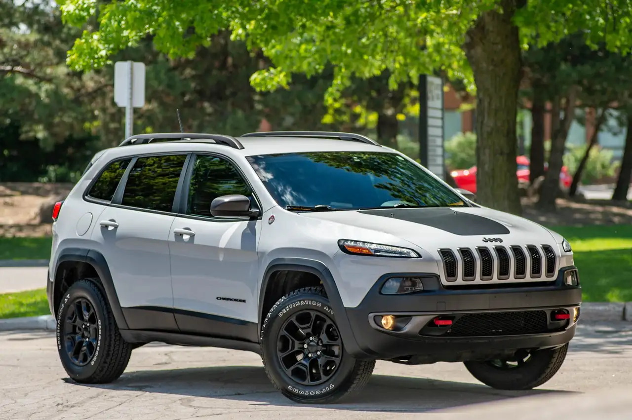 Jeep Cherokee снимка Jeep Cherokee