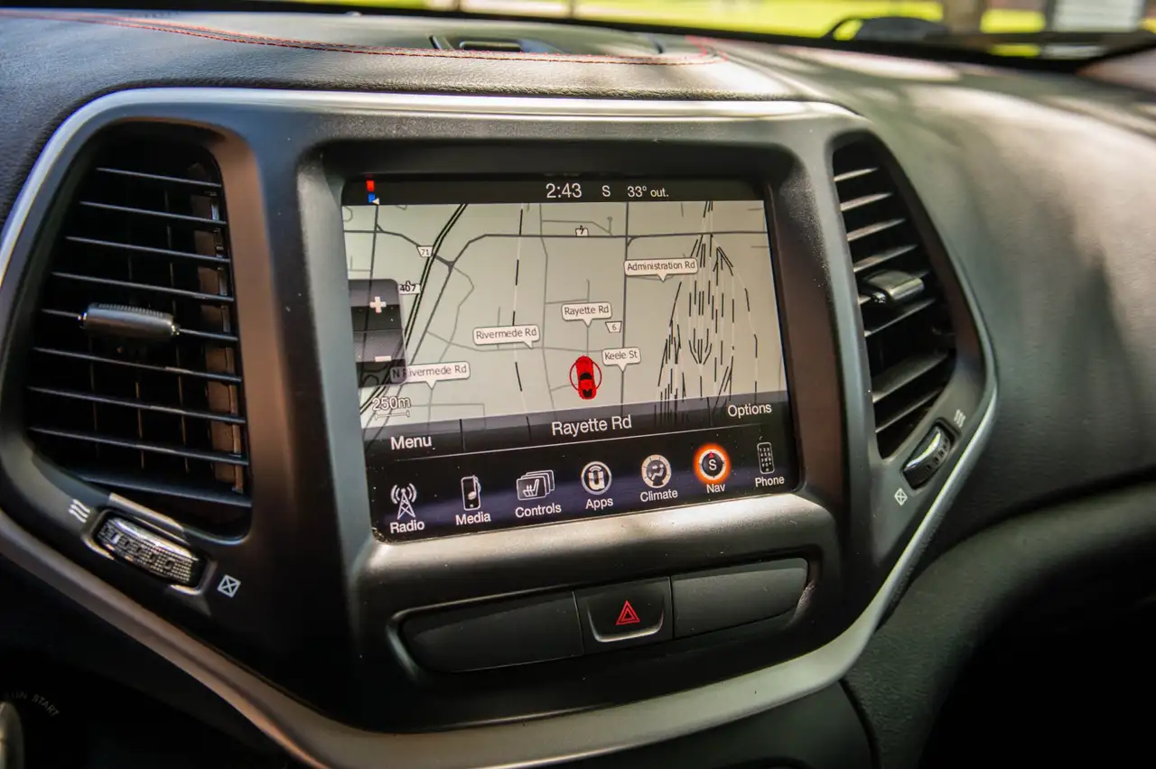 Jeep Cherokee снимка Jeep Cherokee