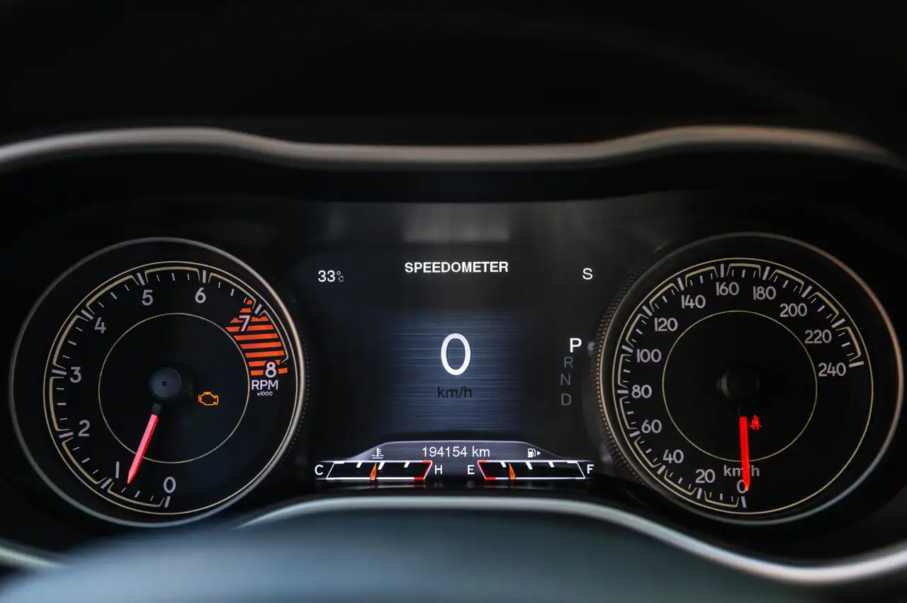 Jeep Cherokee снимка Jeep Cherokee