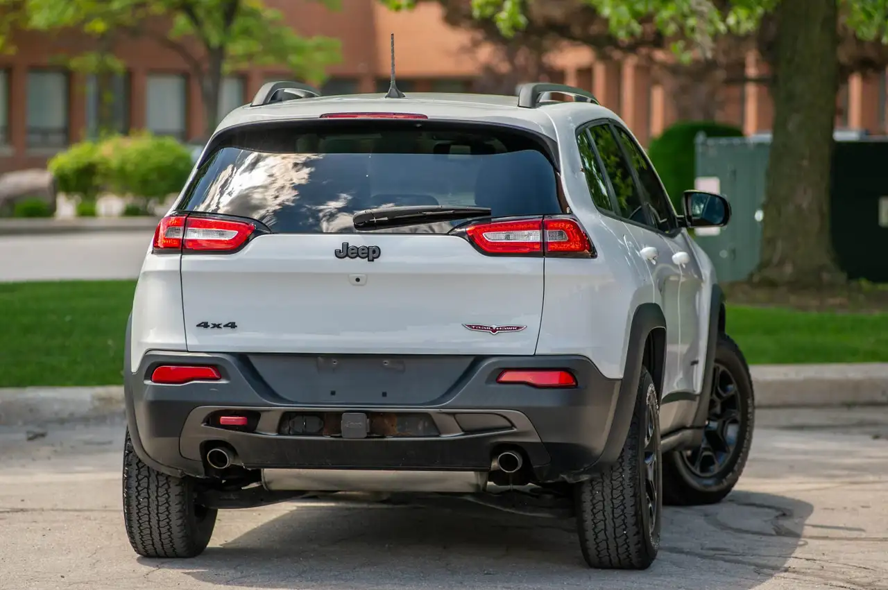 Jeep Cherokee снимка Jeep Cherokee