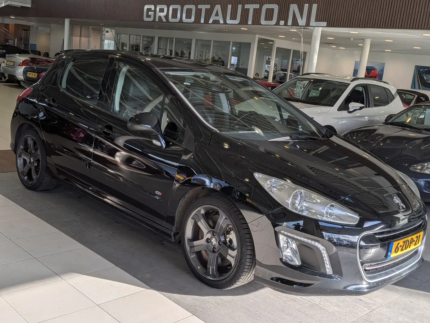 Peugeot 308 1.6 THP GTi Airco, Cruise Control, Stuurbekrachtig Schwarz - 1