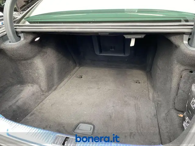Mercedes-Benz S-Class view 9