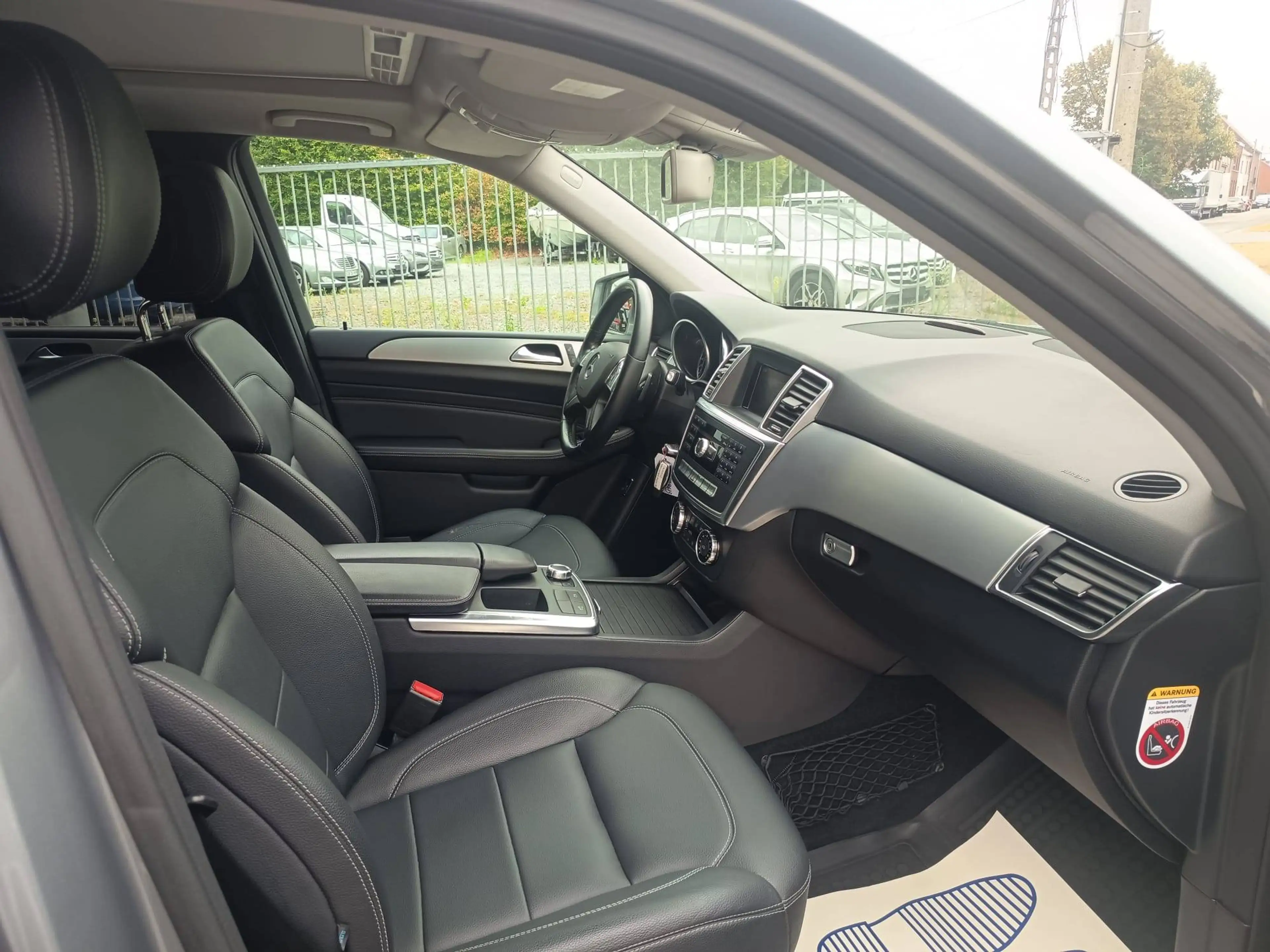 Mercedes-Benz ML 350 ML 350 BlueTEC - 17" - Trekhaak - Automatic — photo 14