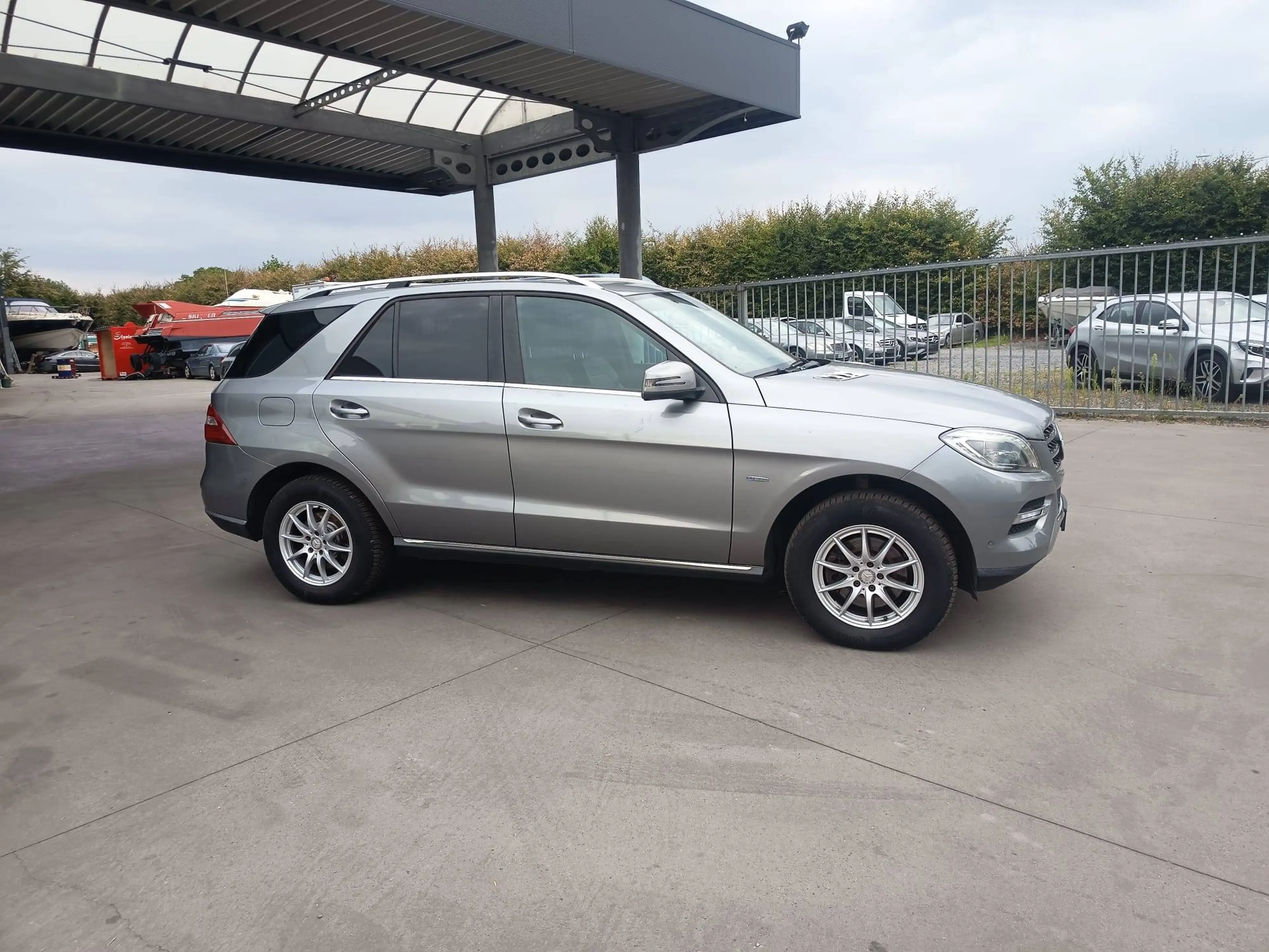Mercedes-Benz ML 350 ML 350 BlueTEC - 17" - Trekhaak - Automatic — photo 4