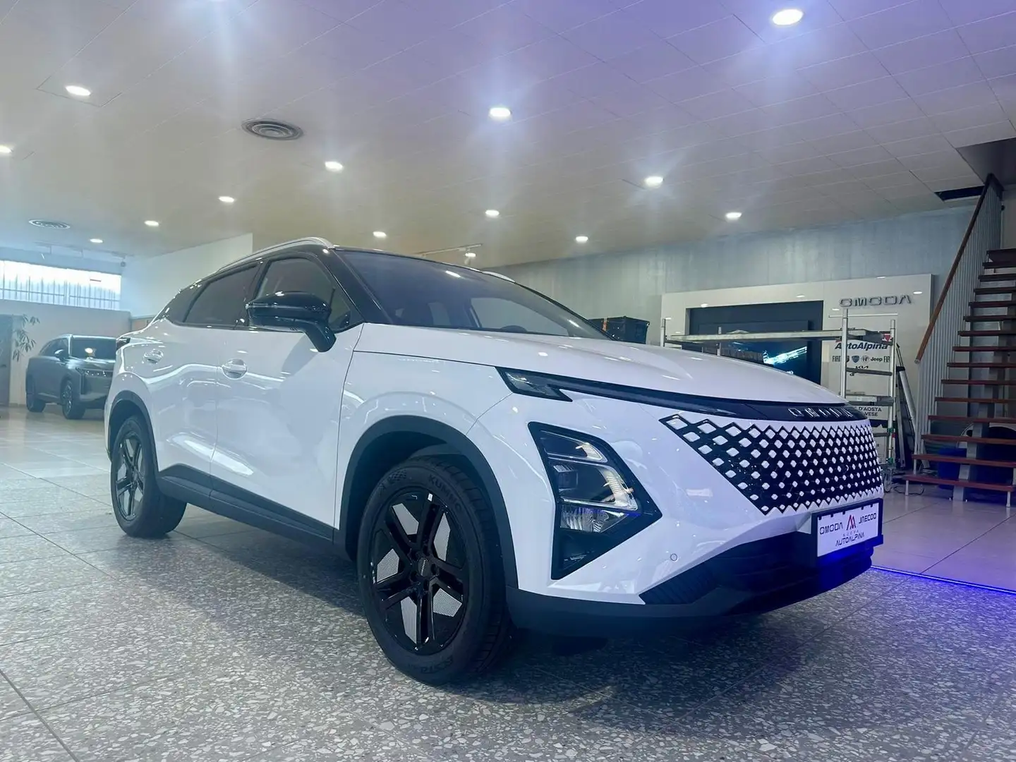 Omoda 5 1.6 TGDI 7DCT PURE Anche GPL Blanc - 1