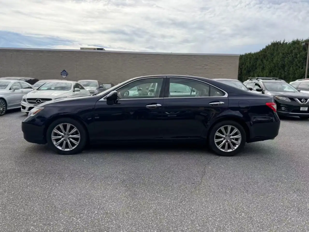Lexus ES photo Lexus ES