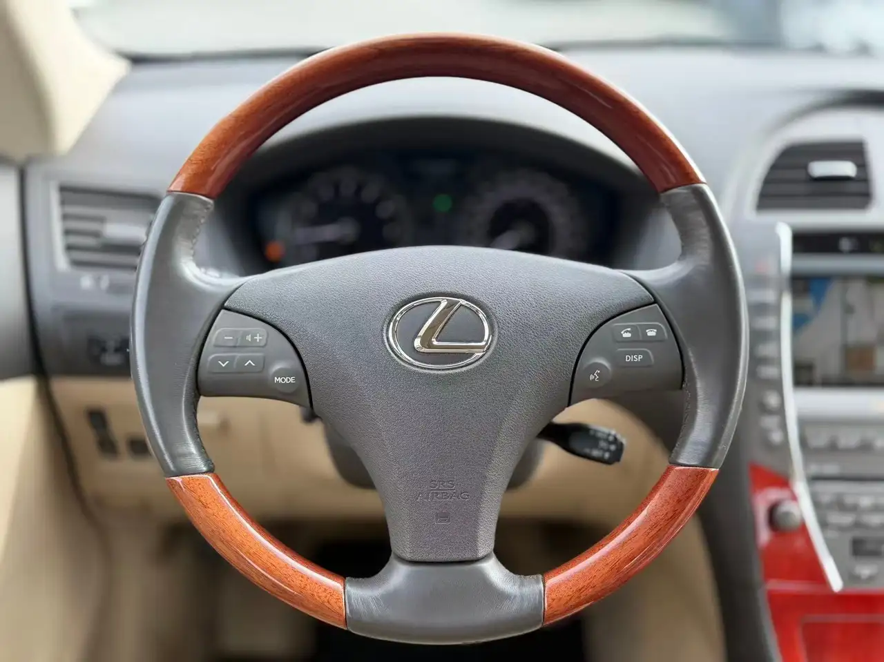 Lexus ES photo Lexus ES