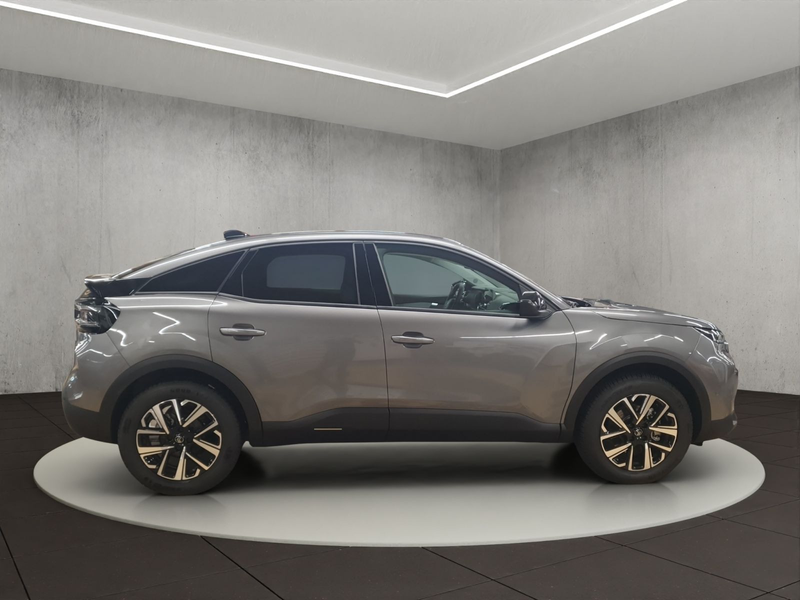 Citroen C4 Hybrid 145 Doppelkupplung 6-Gang MAX — photo 6
