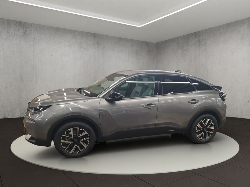 Citroen C4 Hybrid 145 Doppelkupplung 6-Gang MAX — photo 2