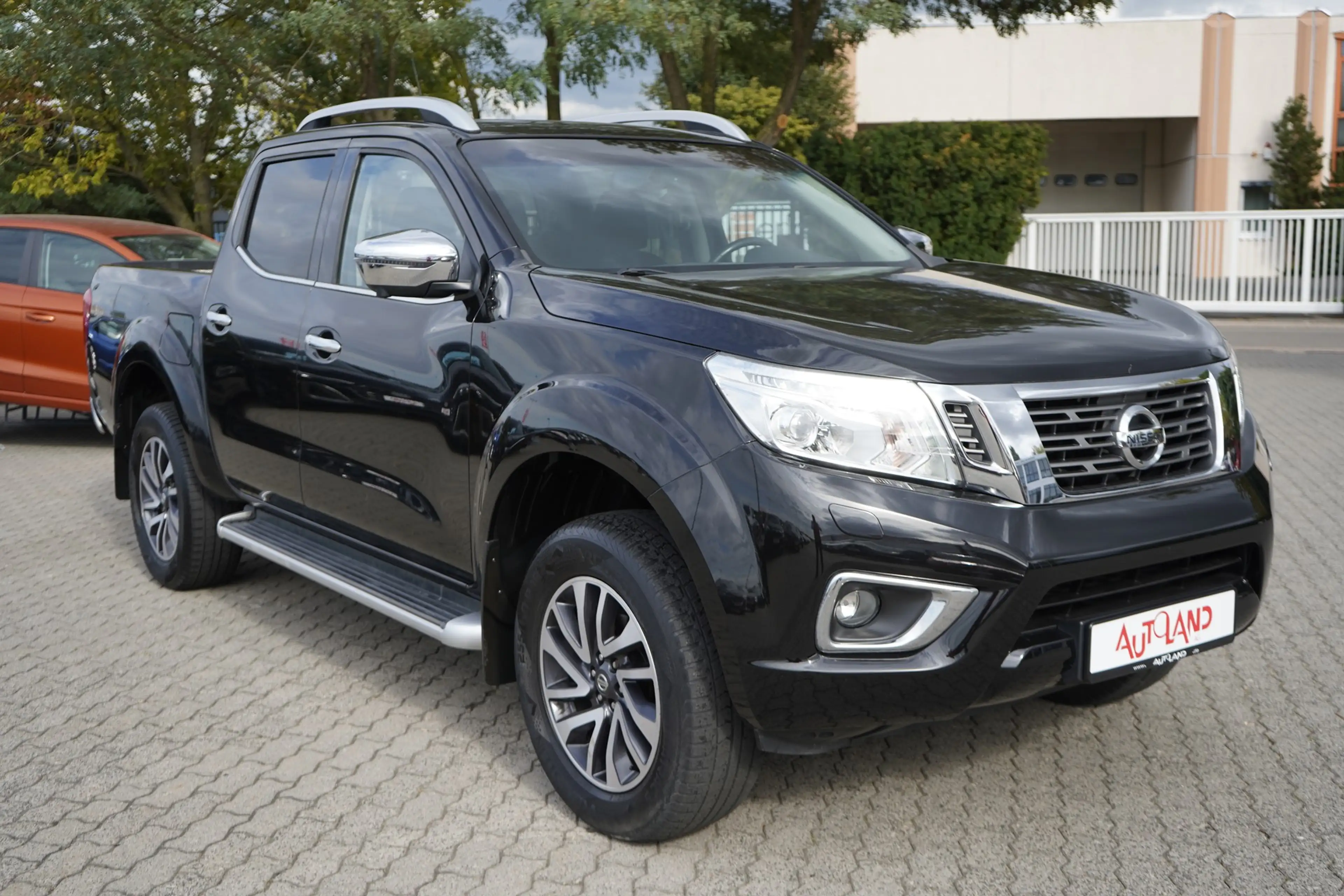 Nissan Navara NP300 2.3 dCi N-Connecta Double Cab Navi 36 — photo 4