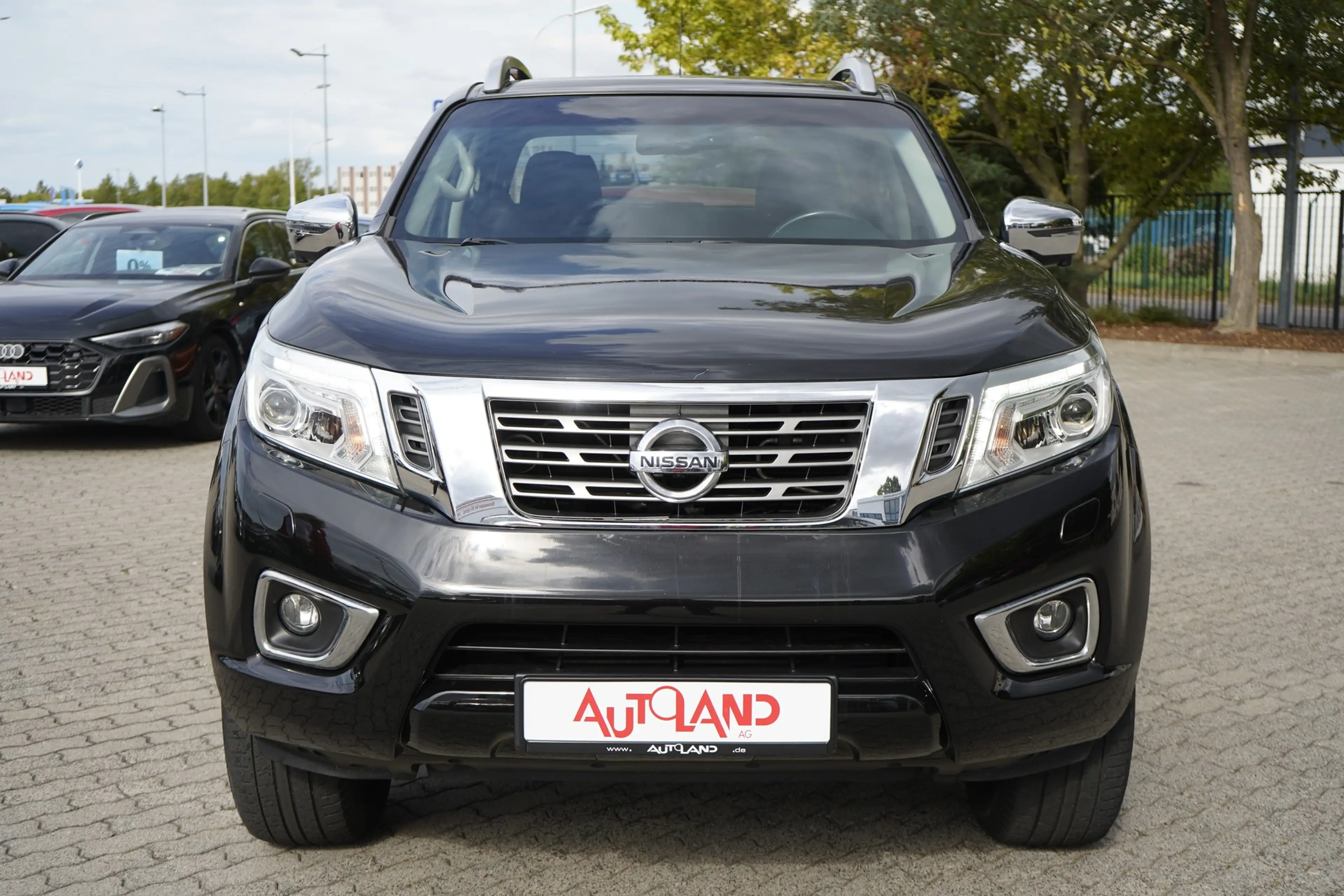 Nissan Navara NP300 2.3 dCi N-Connecta Double Cab Navi 36 — photo 3