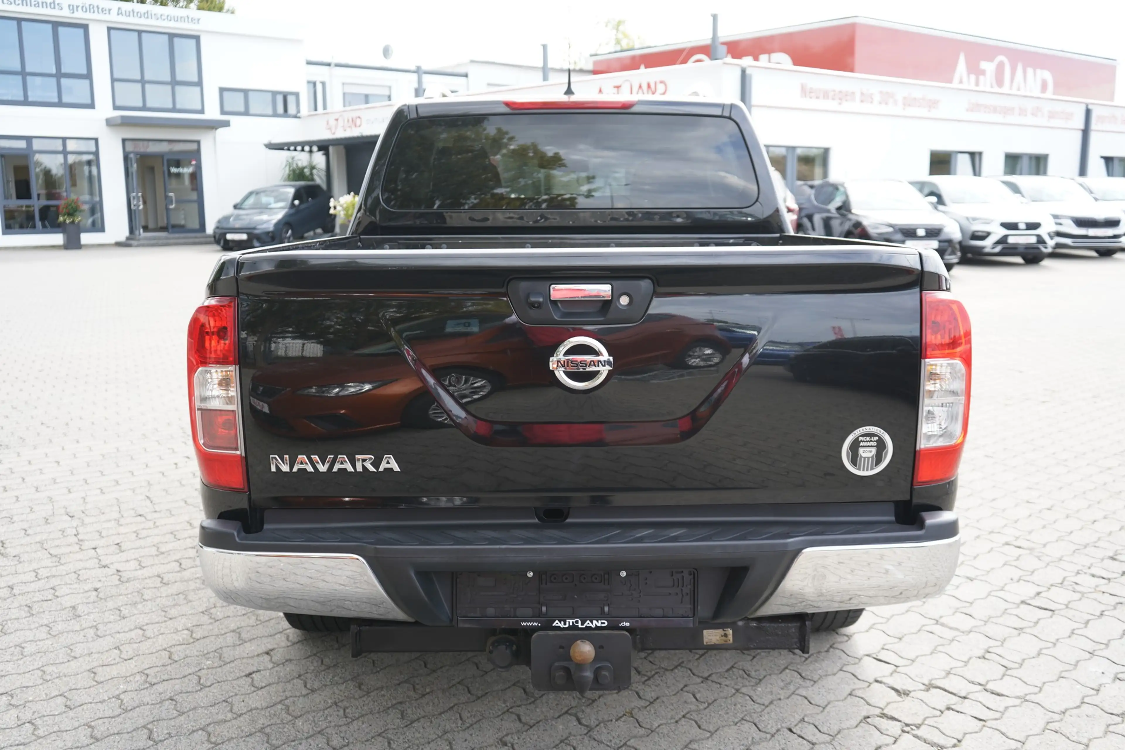 Nissan Navara NP300 2.3 dCi N-Connecta Double Cab Navi 36 — photo 6