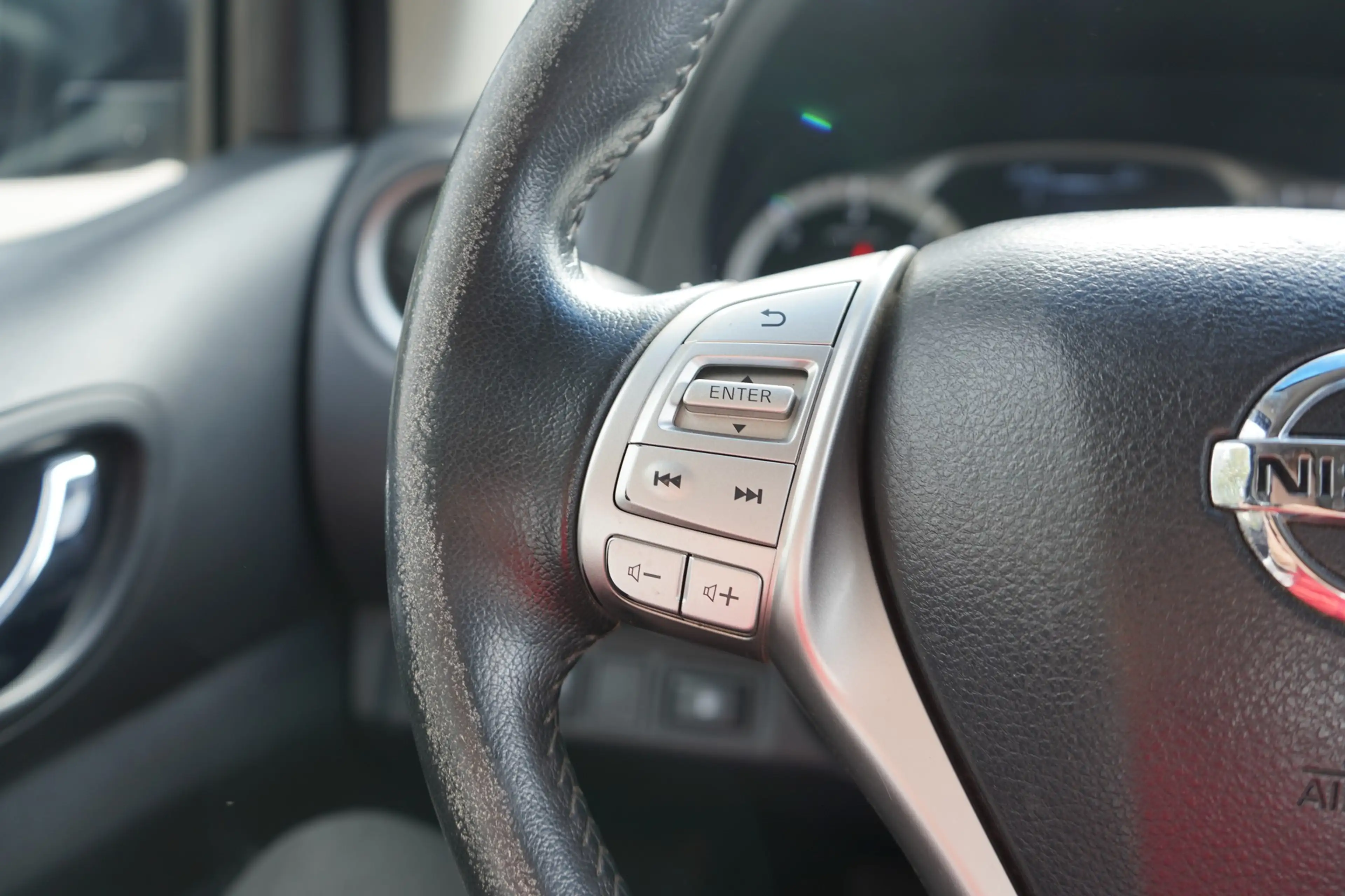 Nissan Navara NP300 2.3 dCi N-Connecta Double Cab Navi 36 — photo 13