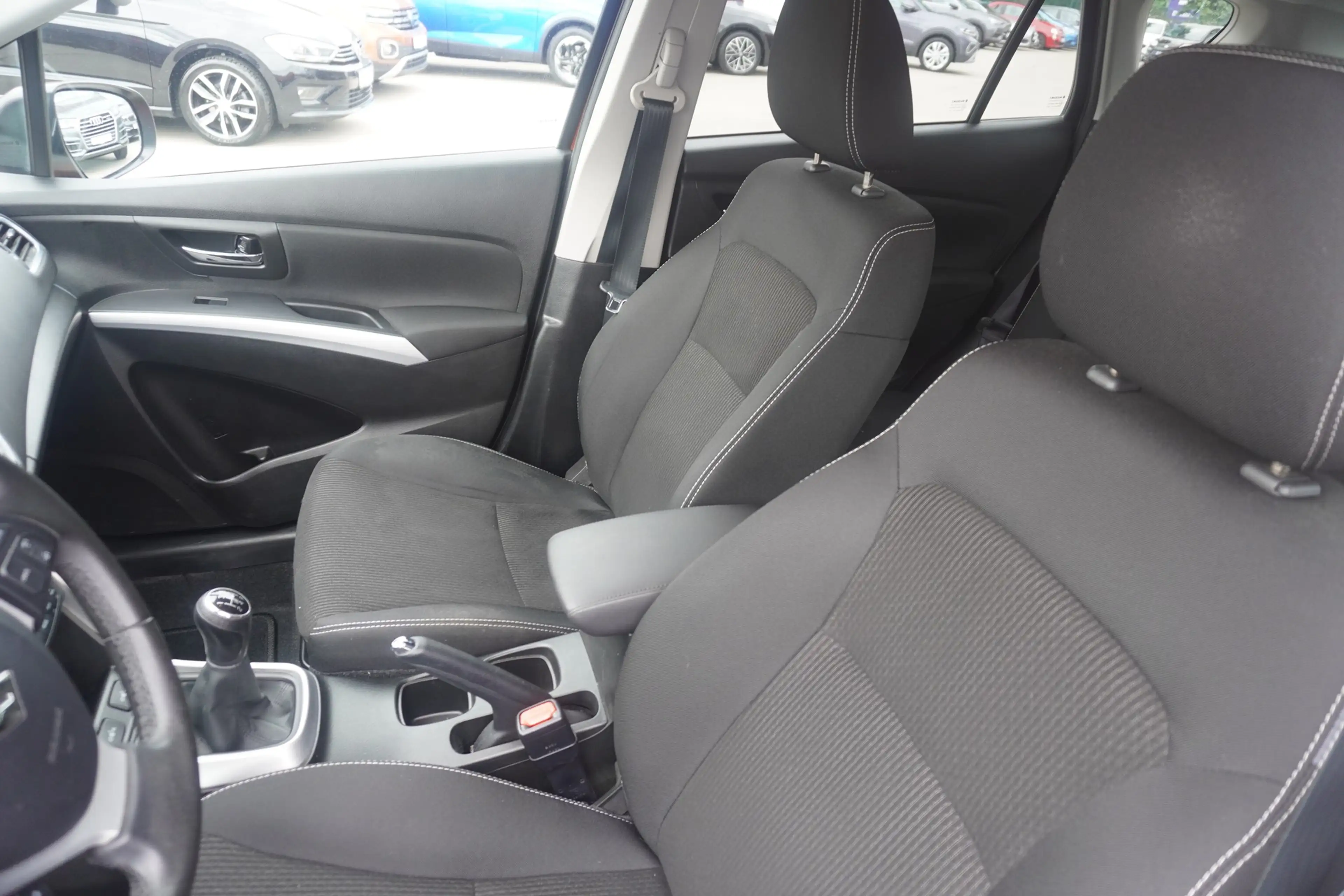 Suzuki SX4 S-Cross 1.0 Club Xenon Navi Sitzheizung — photo 10