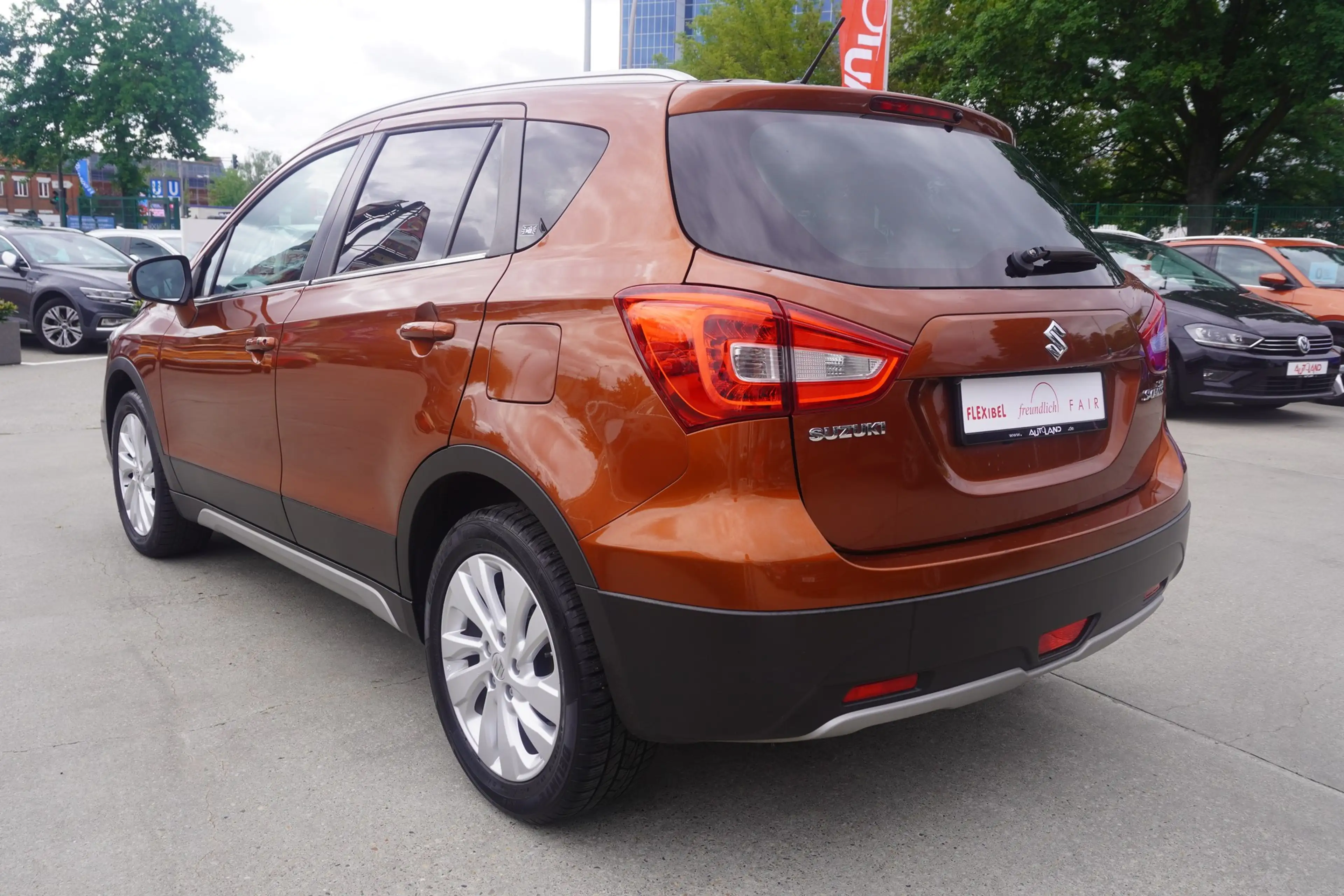 Suzuki SX4 S-Cross 1.0 Club Xenon Navi Sitzheizung — photo 3