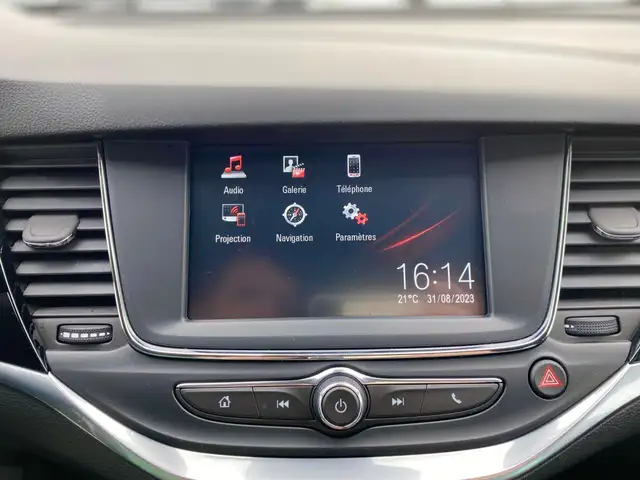Opel Astra view 10
