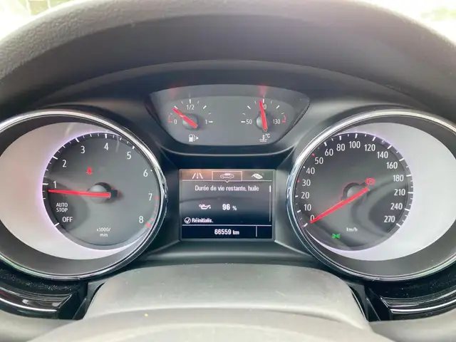 Opel Astra view 9