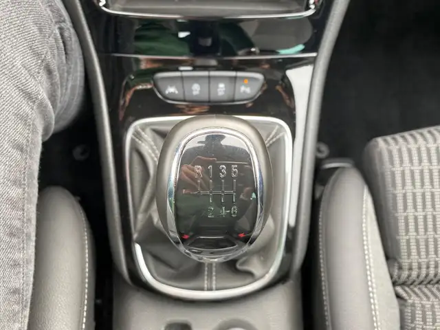 Opel Astra view 16