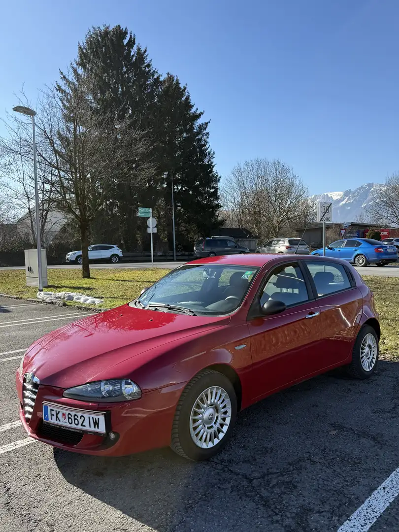 Alfa Romeo 147 Alfa 147 1,6 Twin Spark Distinctive Distinctive - 1