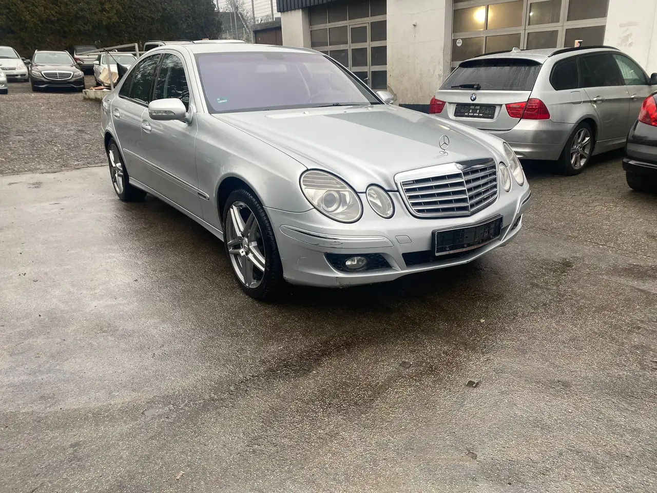 Mercedes-Benz E 320