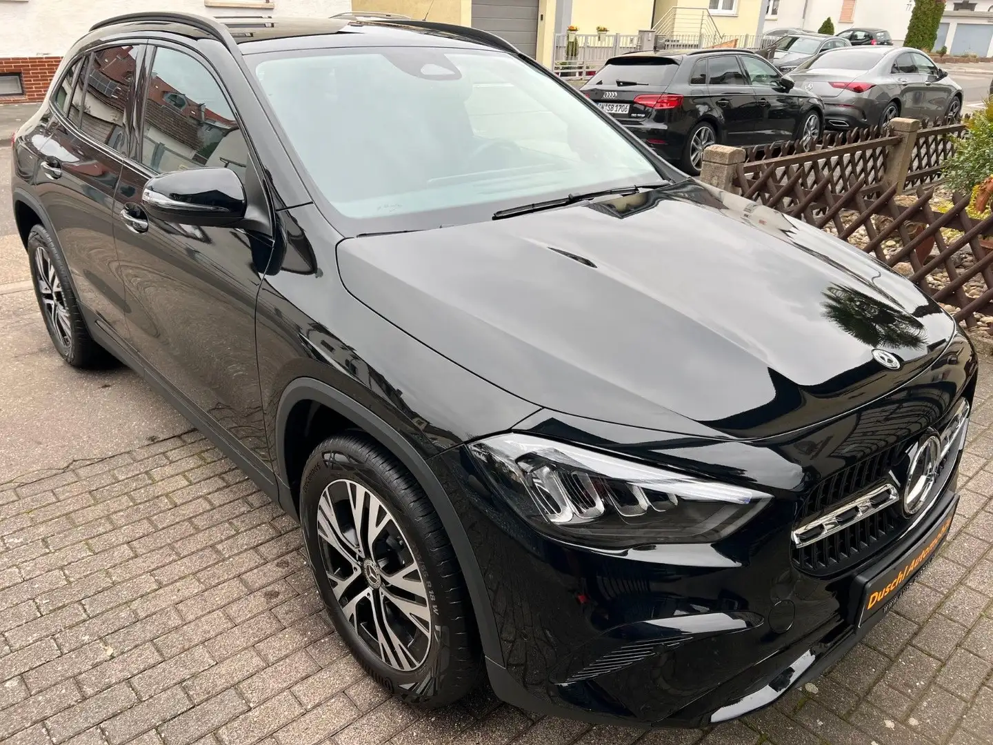 Mercedes-Benz GLA 180 PROGRESSIVE! NIGHT! AHK! KAMERA! LED! Noir - 2