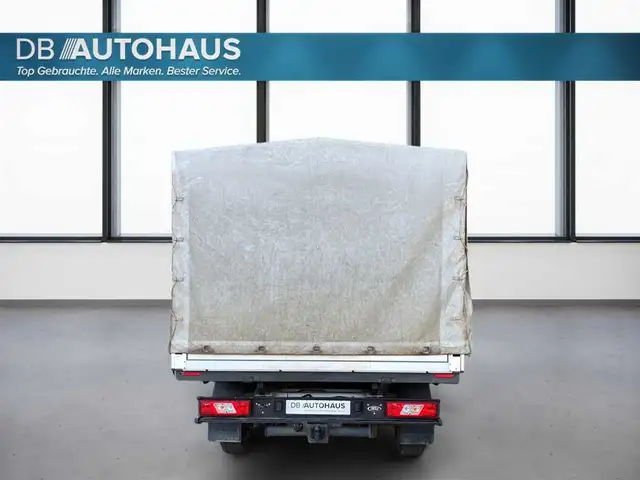 Ford Transit view 5