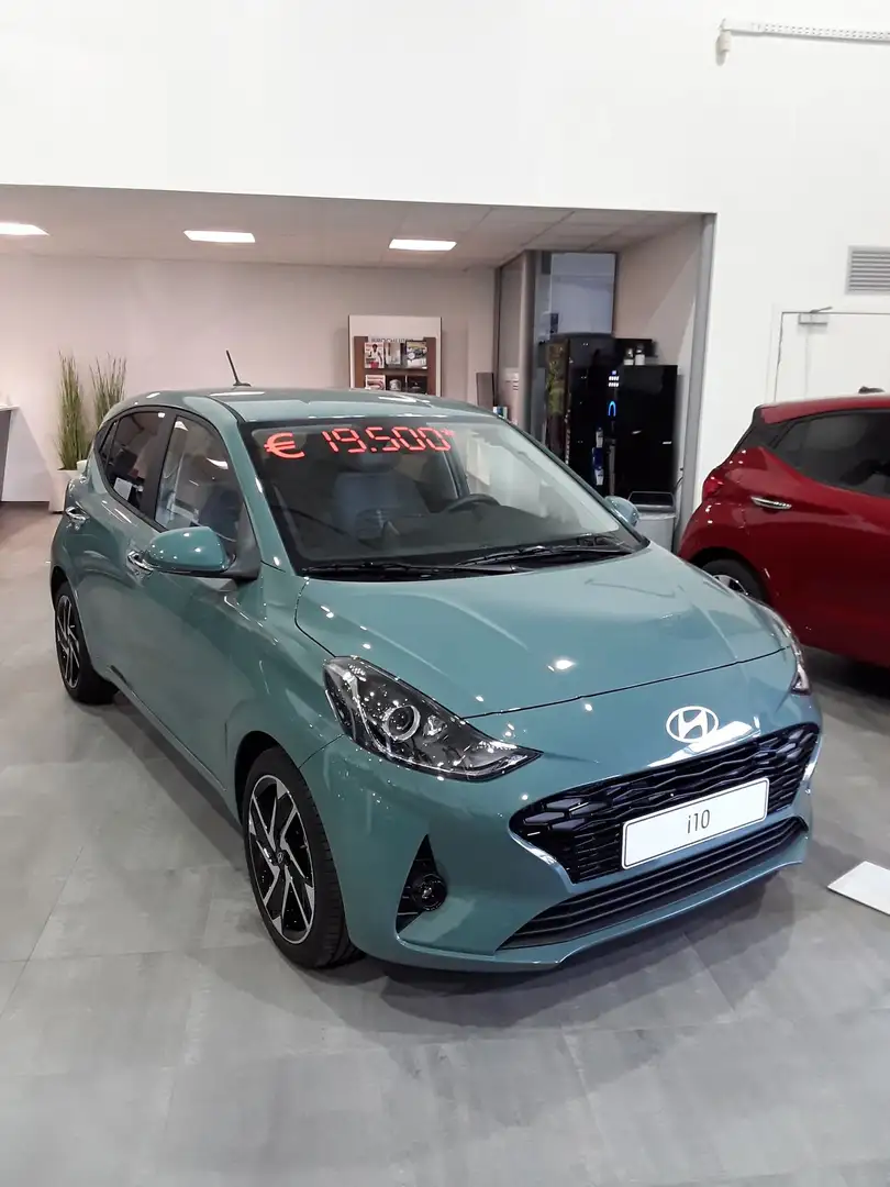 Hyundai i10 Sky AUT (MY25) Vert - 1