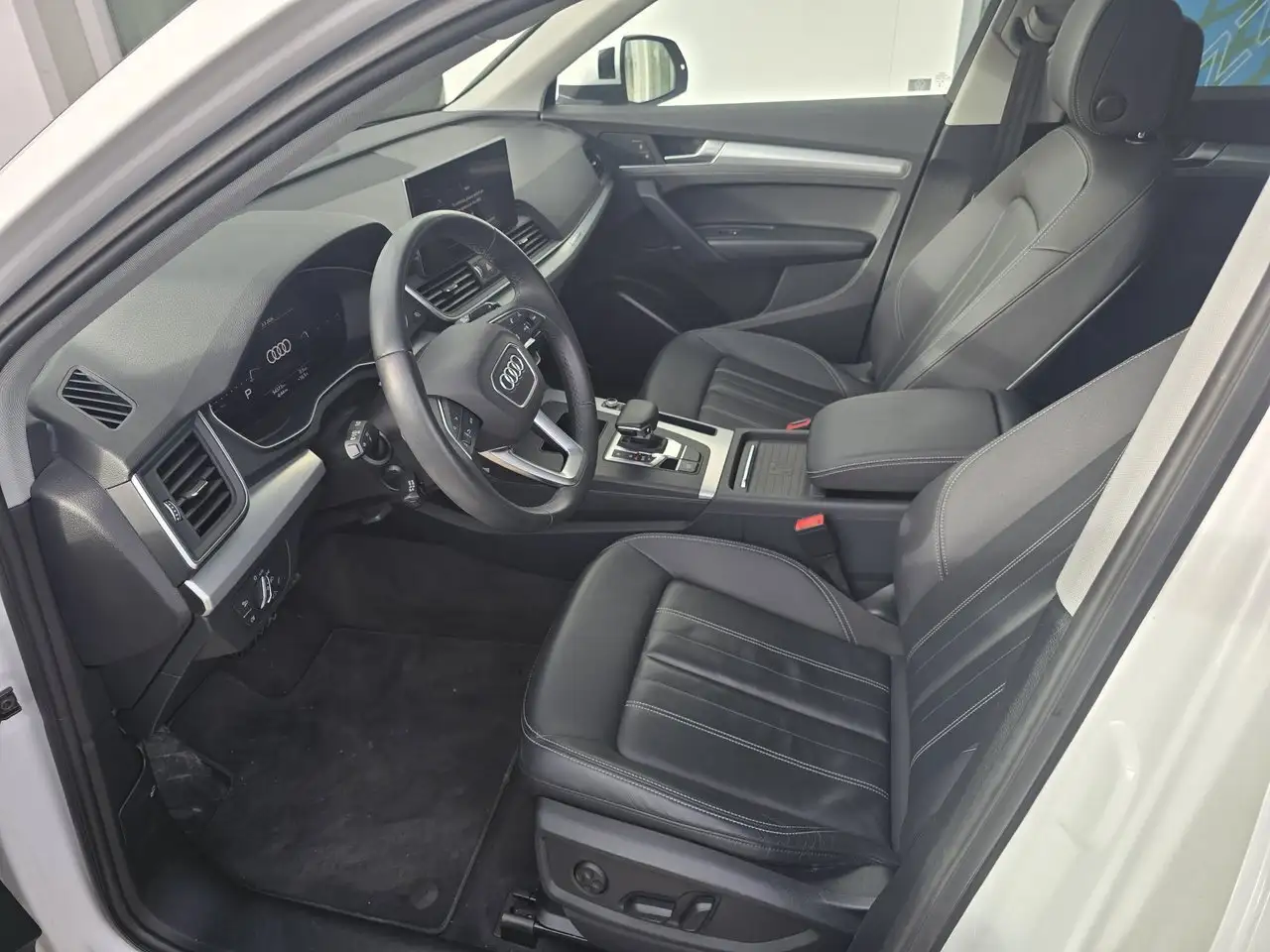 Audi Q5 снимка Audi Q5